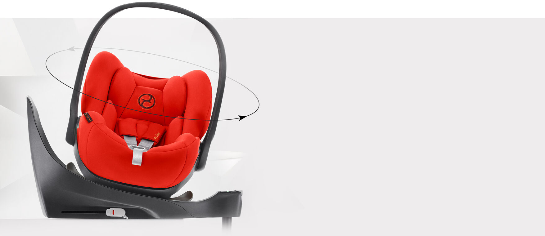 CYBEX Platinum Cloud Z2 i-Size autostoel gemakkelijke instappositie
