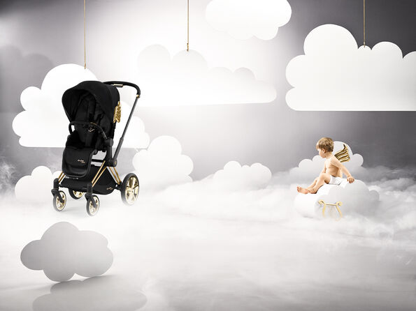 Obraz – karuzela – kolekcja Cybex by Jeremy Scott Wings