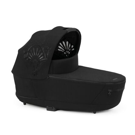 Comfortable Lux Carry Cot